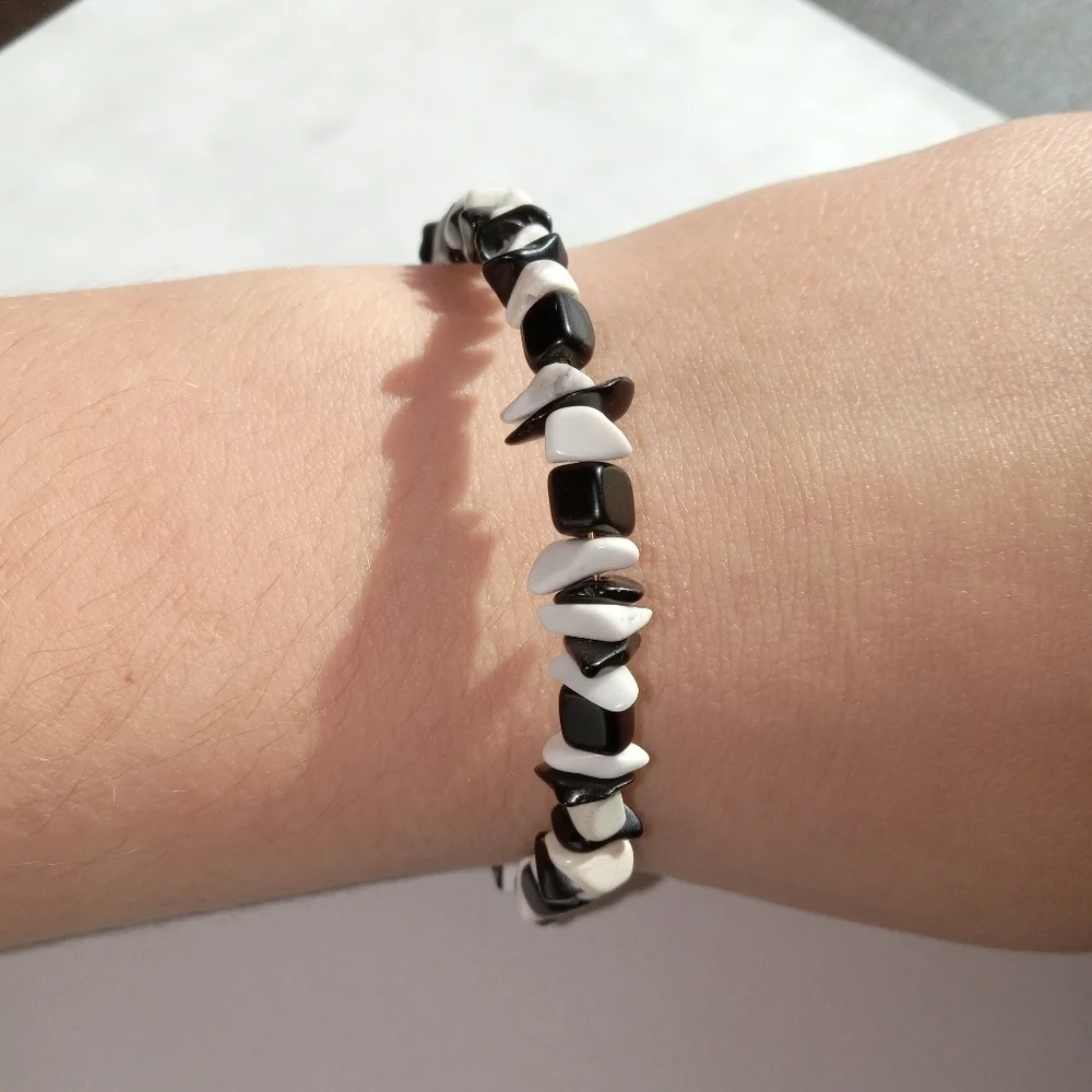Black and white gemstone bracelet boho bohemian western bohochic bohemianchic - Picture 1 of 5